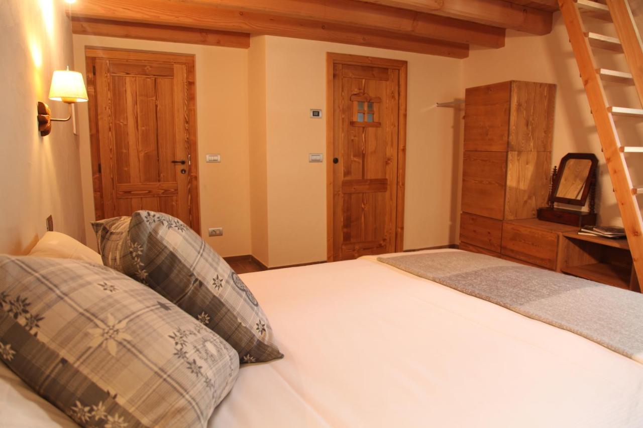 Bed and Breakfast Mi Casa Tu Casa Brusson Exterior foto