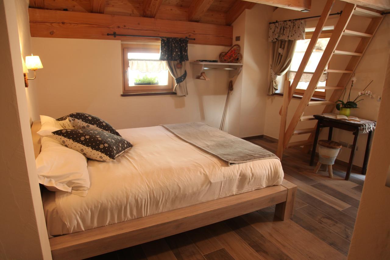 Bed and Breakfast Mi Casa Tu Casa Brusson Exterior foto