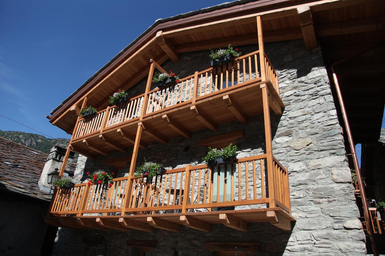 Bed and Breakfast Mi Casa Tu Casa Brusson Exterior foto